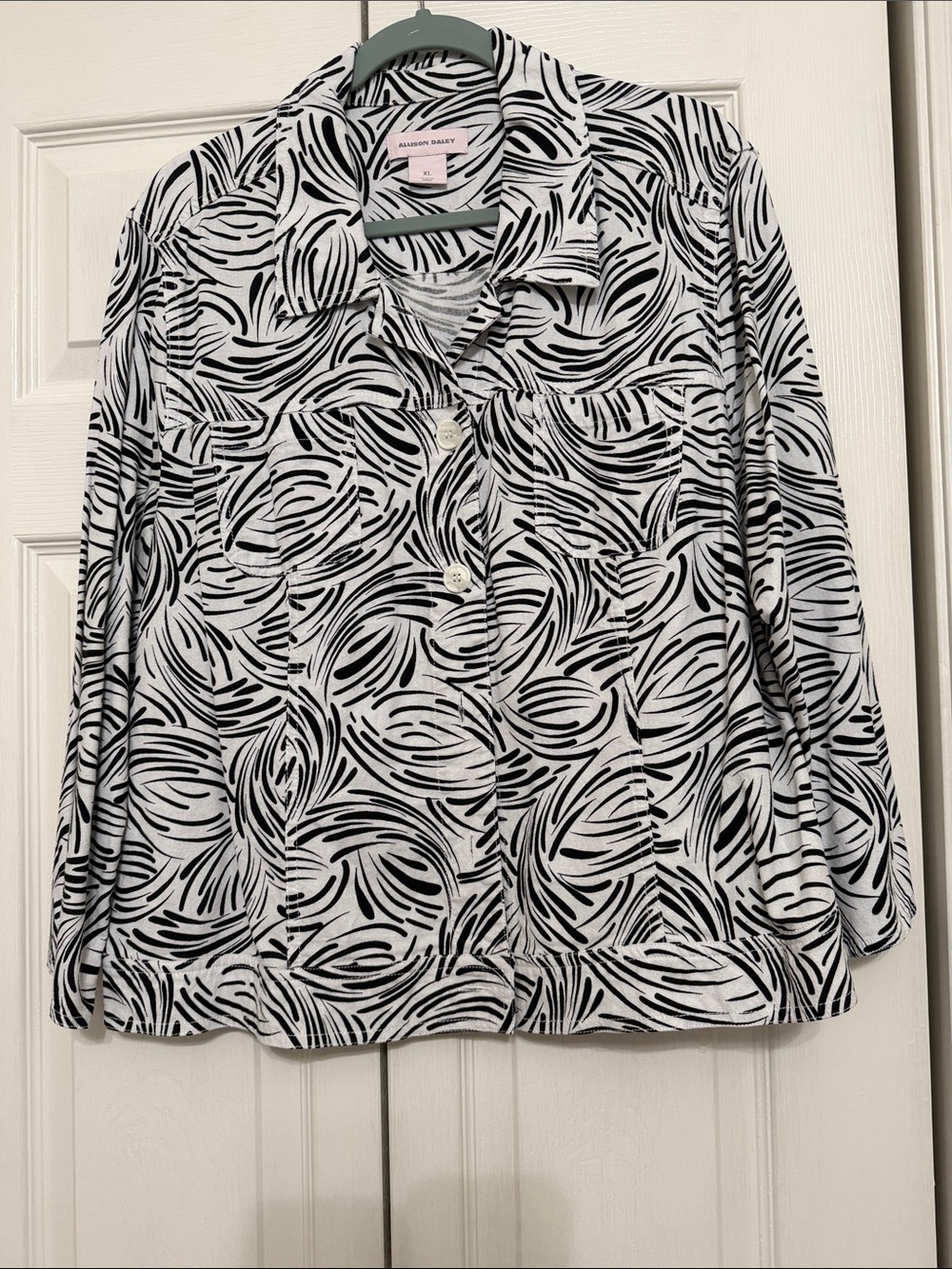 Allison Daley Black & White Printed Blazer
